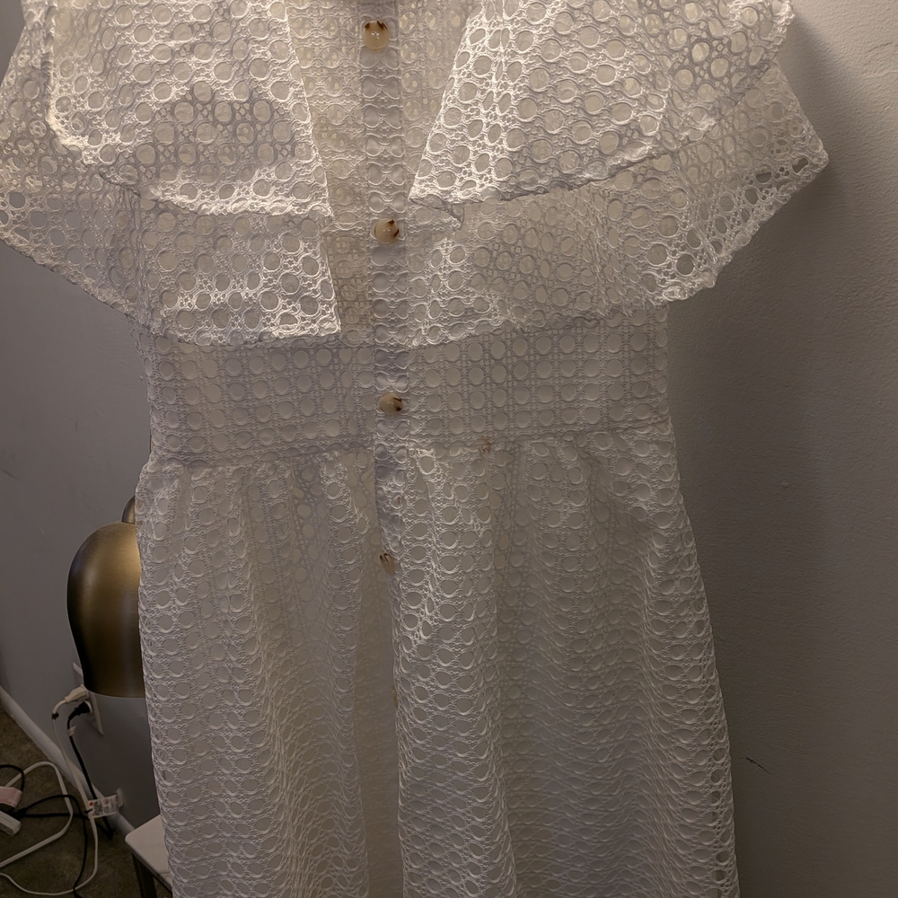 Elegant White Lace Dress